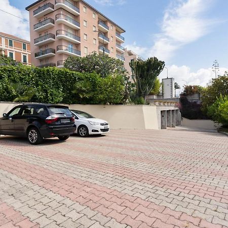 Ferienwohnung Sanremo Flat With Private Parking And Netflix Exterior foto