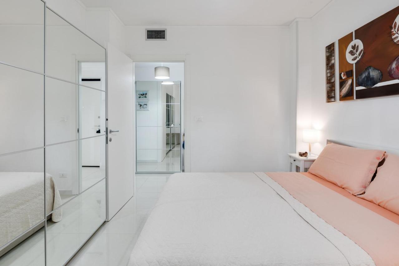 Ferienwohnung Sanremo Flat With Private Parking And Netflix Exterior foto