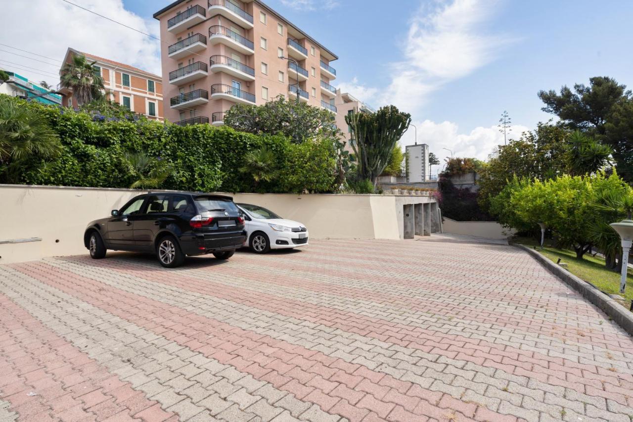 Ferienwohnung Sanremo Flat With Private Parking And Netflix Exterior foto