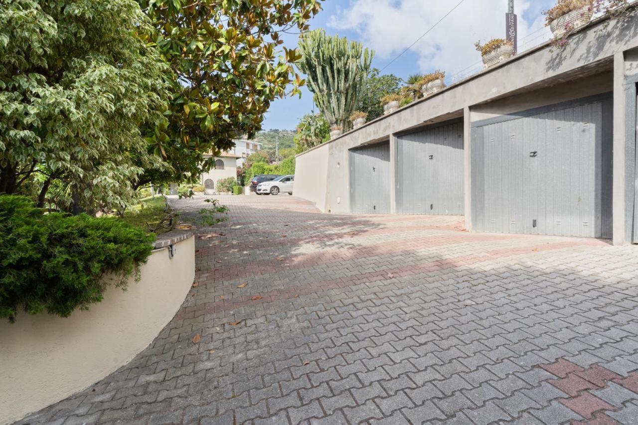 Ferienwohnung Sanremo Flat With Private Parking And Netflix Exterior foto