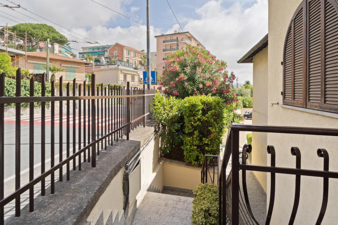 Ferienwohnung Sanremo Flat With Private Parking And Netflix Exterior foto