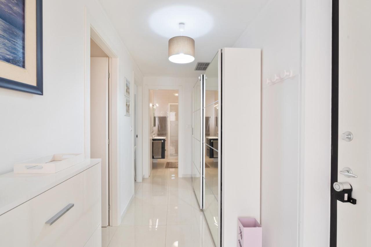 Ferienwohnung Sanremo Flat With Private Parking And Netflix Exterior foto